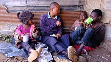 csm_Nairobi-strassenkinder_DSCF3551_web_133592c3b4