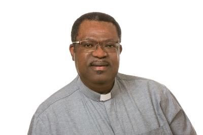 Pfarrer Koffi (c) Kath-gv-roki.de Pfarrer Koffi