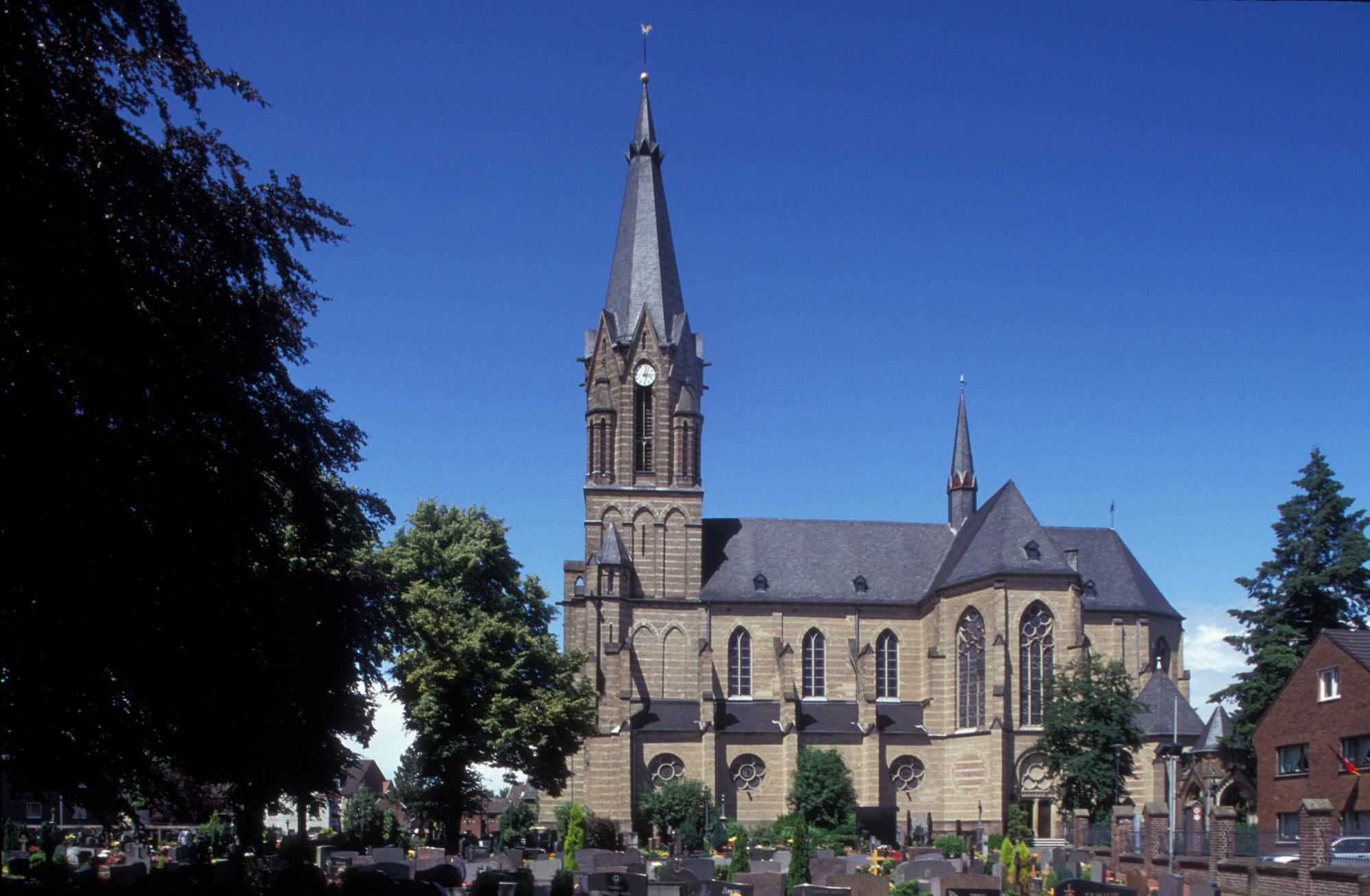 Kirche St. Mariä Himmelfahrt Grevenbroich Gustorf